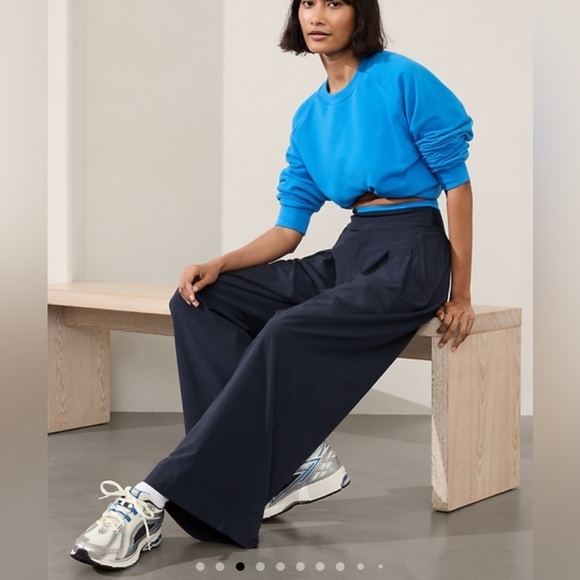 Athleta Brooklyn Heights Pleated Wide Leg Pant 8 Navy Blue - Picture 2 of 11